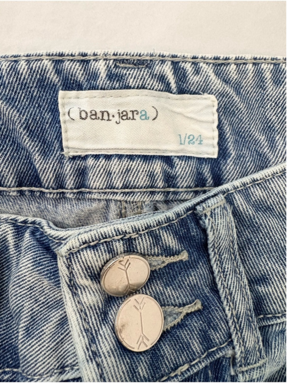 Banjara Utility Pocket Tapered Jeans Sz 24 (13”W) Light Wash EUC - Picture 4 of 9